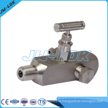 Stainless blok and bleed valve with plug